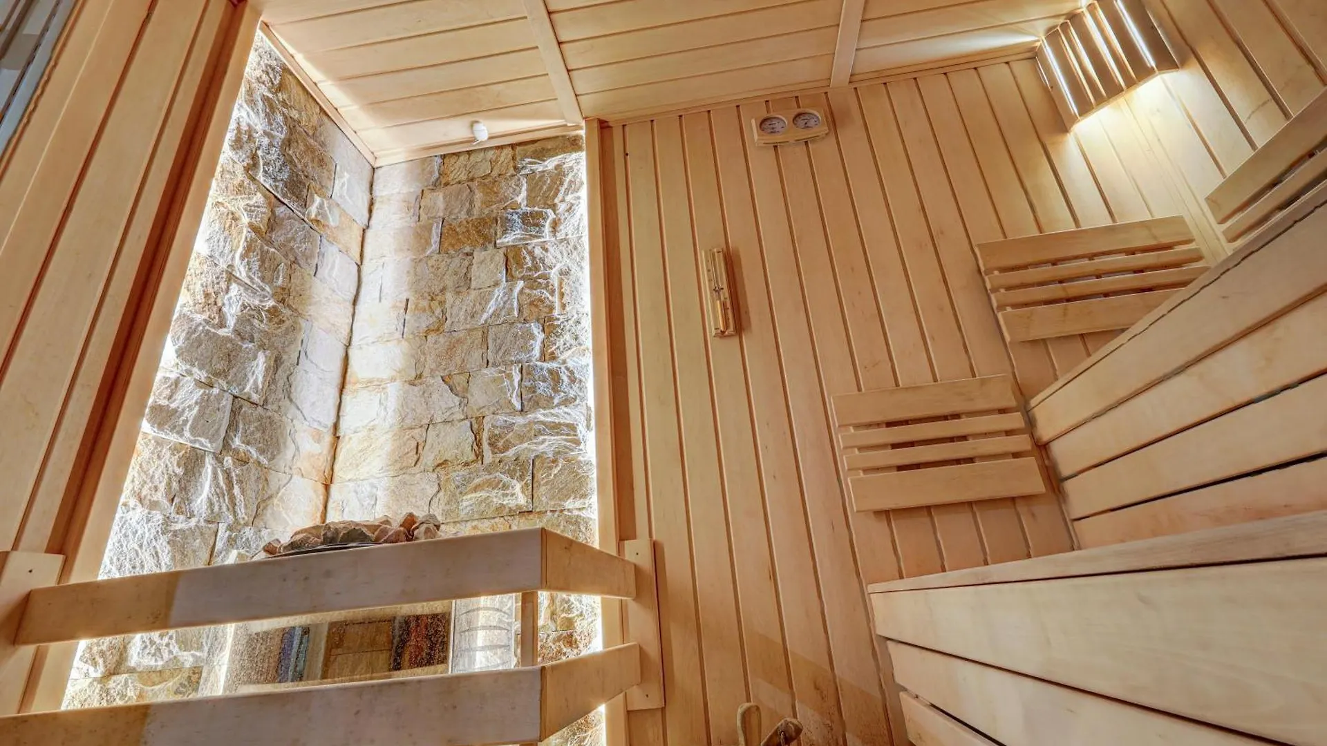 ****  Hotel Shipka All Inclusive Zlate písky Bulharsko